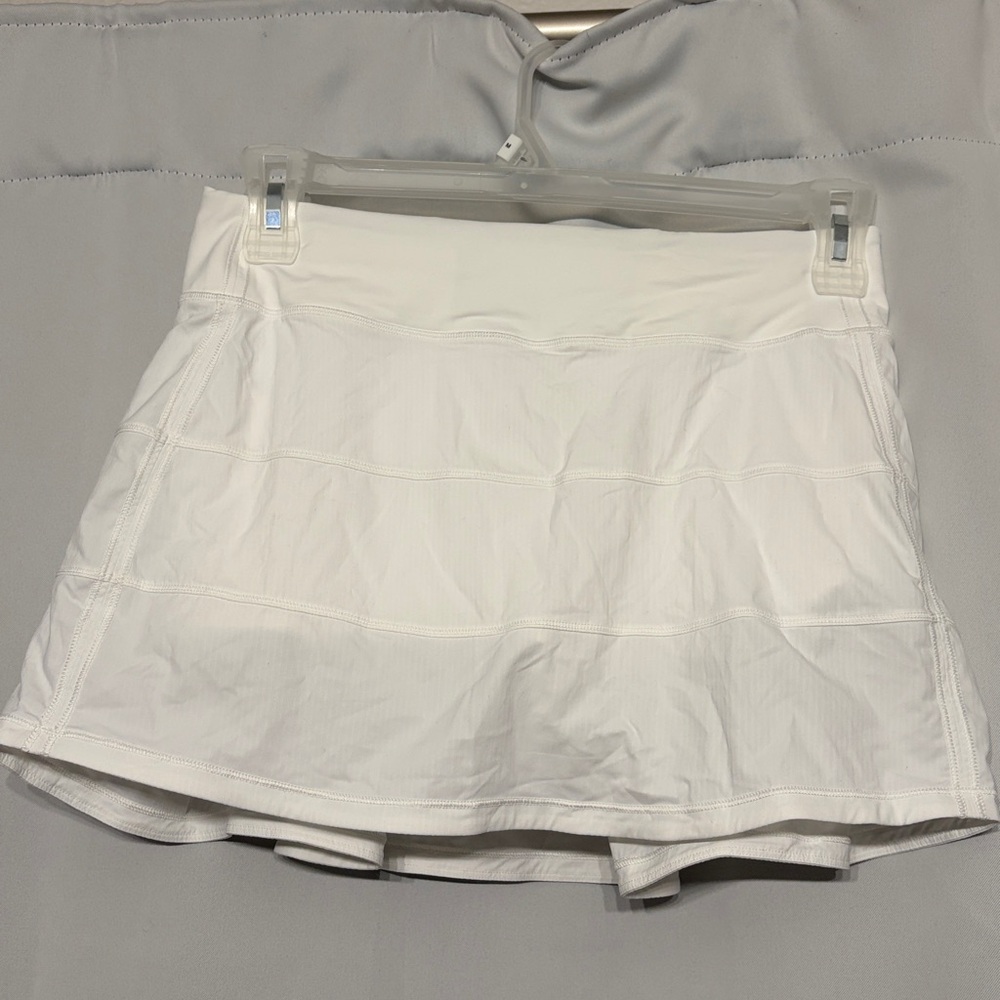 Lululemon Women's White Tennis Skort size 6